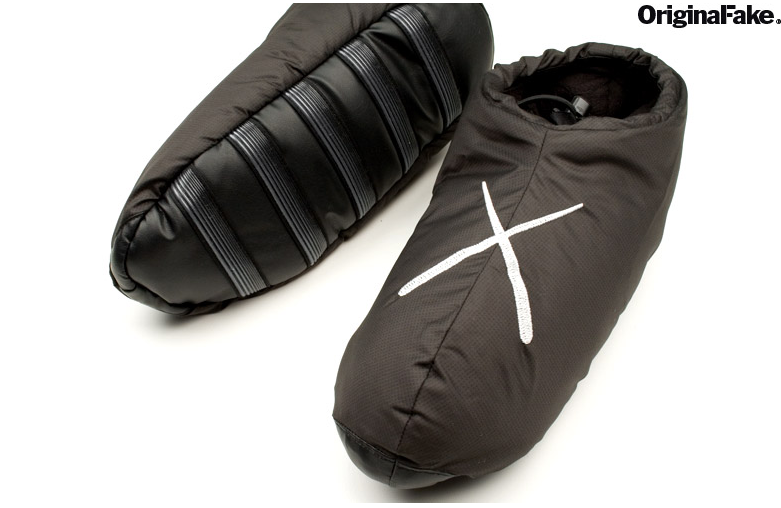 original-fake-house-slippers-side.png