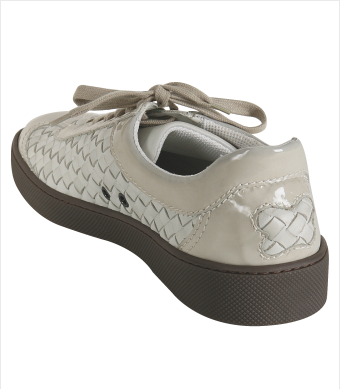 bottega-veneta-eggshell-back.png