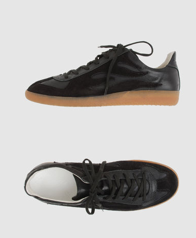 martin-margiela-black-sneakers.png