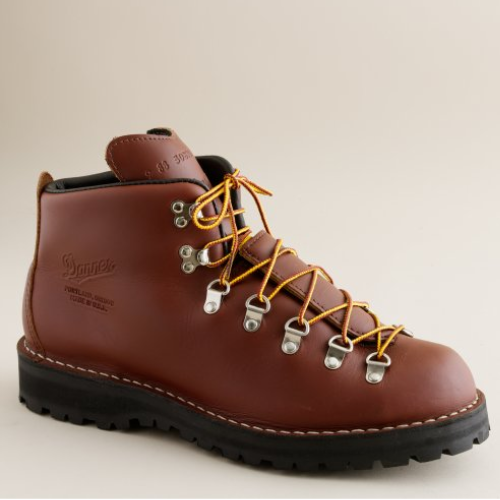 Danner%C2%AE-Mountain-Light-II-hiking-boots.png